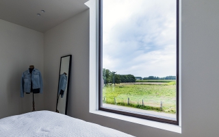 Slaapkamer met natuurlijk licht