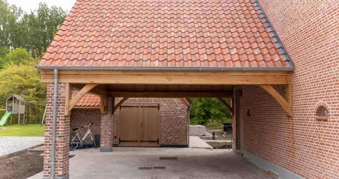 Carport in rustieke stijl