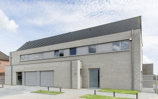 Moderne woning met uitsprong vooraan