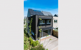 Zonnewering voor energiezuinige woning.